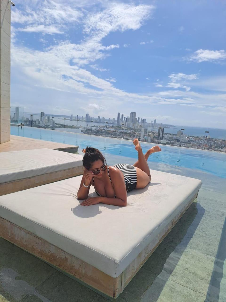 Beachfront 1605 Murano Centro 1, Near Walled Airport Pick Up *