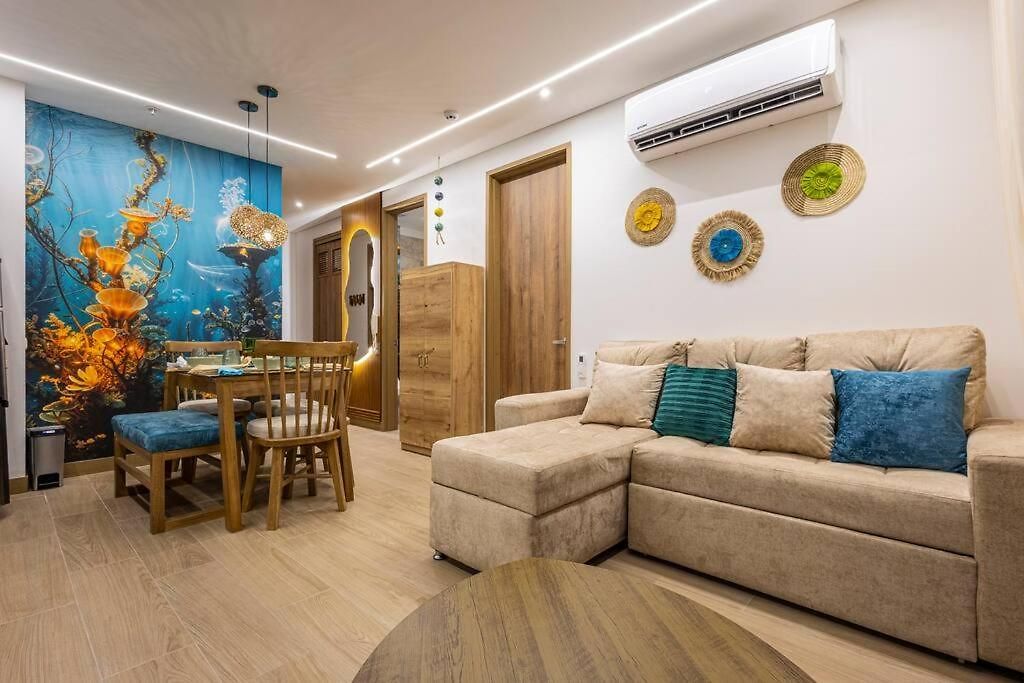 Beachfront Condo, Fl 16 Murano Centro 1- El Cabrero, Near Walled City, Airport Pick Up Apartamento *