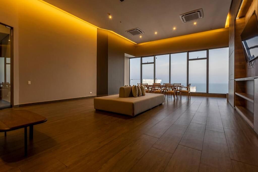 Beachfront Condo, Fl 16 Murano Centro 1- El Cabrero, Near Walled City, Airport Pick Up Apartamento