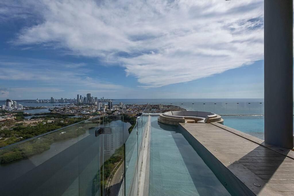 Beachfront Condo, Fl 16 Murano Centro 1- El Cabrero, Near Walled City, Airport Pick Up * Cartagena