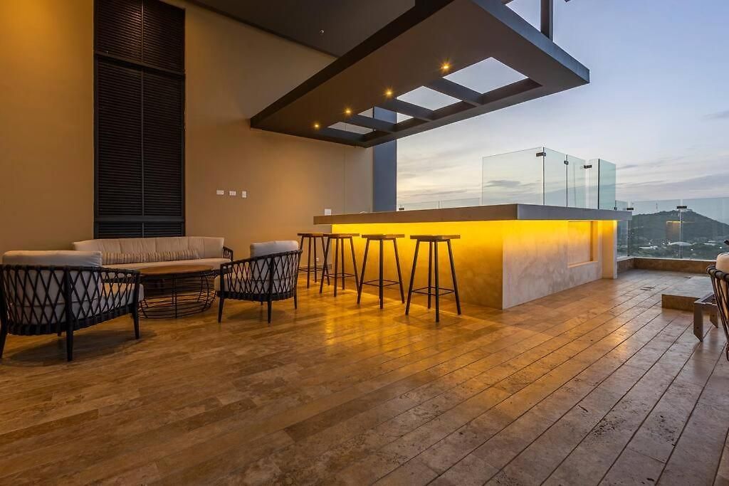 Beachfront Condo, Fl 16 Murano Centro 1- El Cabrero, Near Walled City, Airport Pick Up Cartagena
