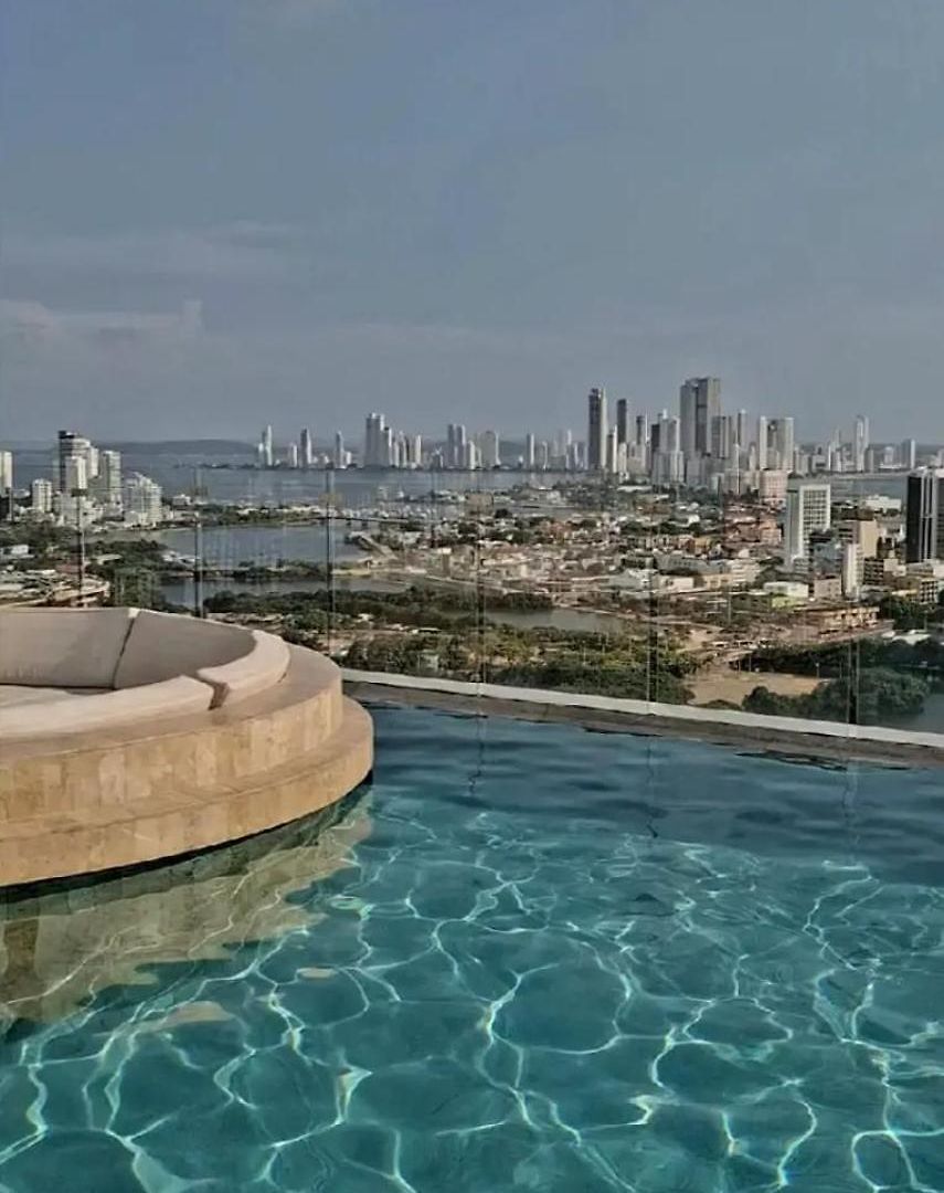 Apartamento Beachfront Condo, Fl 16 Murano Centro 1- El Cabrero, Near Walled City, Airport Pick Up *