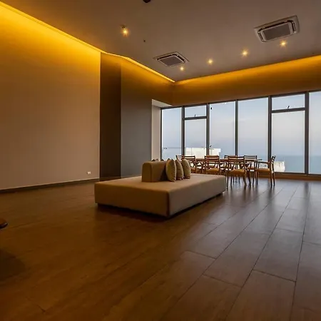 Beachfront Condo, Fl 16 Murano Centro 1- El Cabrero, Near Walled City, Airport Pick Up Apartamento