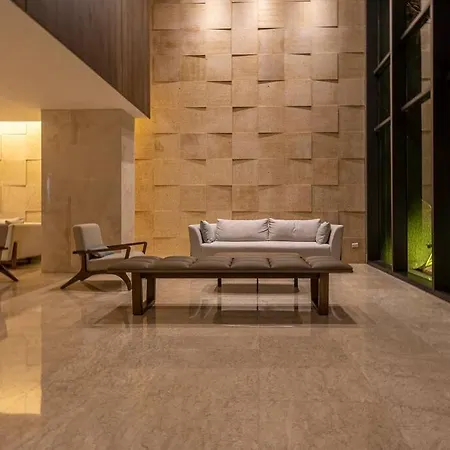 Apartamento Beachfront Condo, Fl 16 Murano Centro 1- El Cabrero, Near Walled City, Airport Pick Up