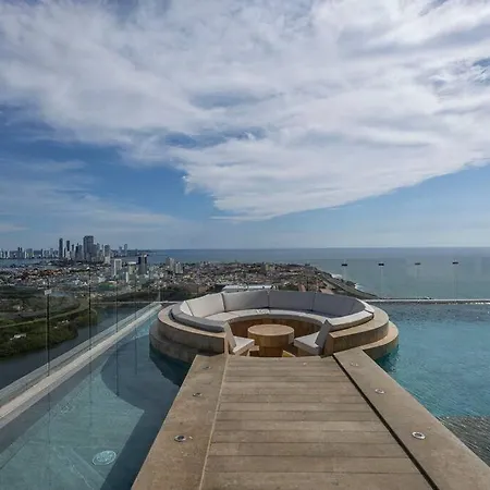 Beachfront Condo, Fl 16 Murano Centro 1- El Cabrero, Near Walled City, Airport Pick Up