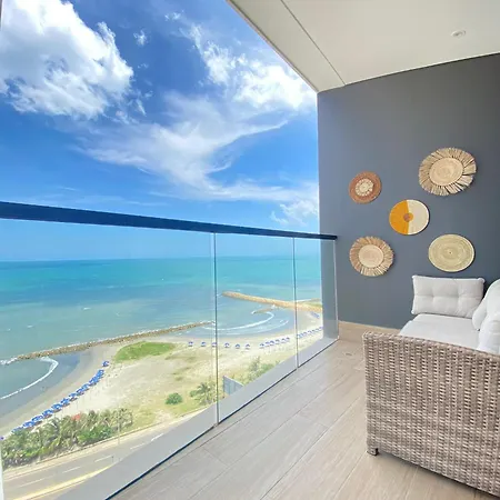 Beachfront Condo, Fl 16 Murano Centro 1- El Cabrero, Near Walled City, Airport Pick Up *