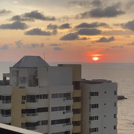 Apartamento Beachfront Condo, Fl 16 Murano Centro 1- El Cabrero, Near Walled City, Airport Pick Up