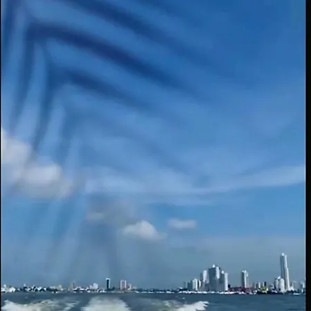 Beachfront Condo, Fl 16 Murano Centro 1- El Cabrero, Near Walled City, Airport Pick Up Cartagena