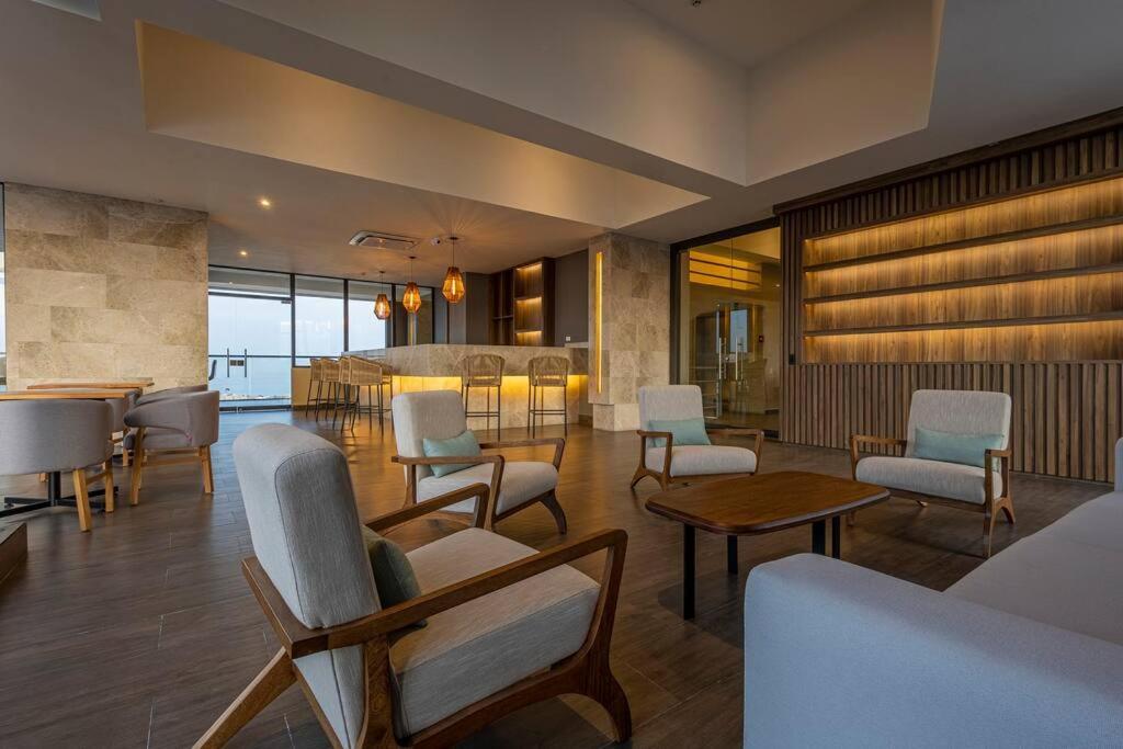 Beachfront 1605 Murano Centro 1, Near Walled Airport Pick Up Apartamento Cartagena