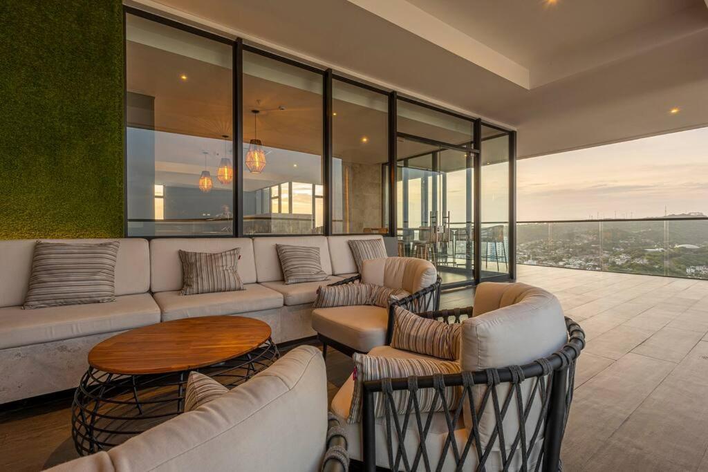Apartamento Beachfront 1605 Murano Centro 1, Near Walled Airport Pick Up Cartagena