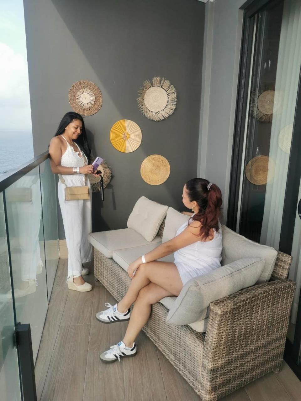 Beachfront 1605 Murano Centro 1, Near Walled Airport Pick Up * Cartagena